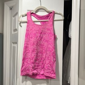 Lululemon tank top